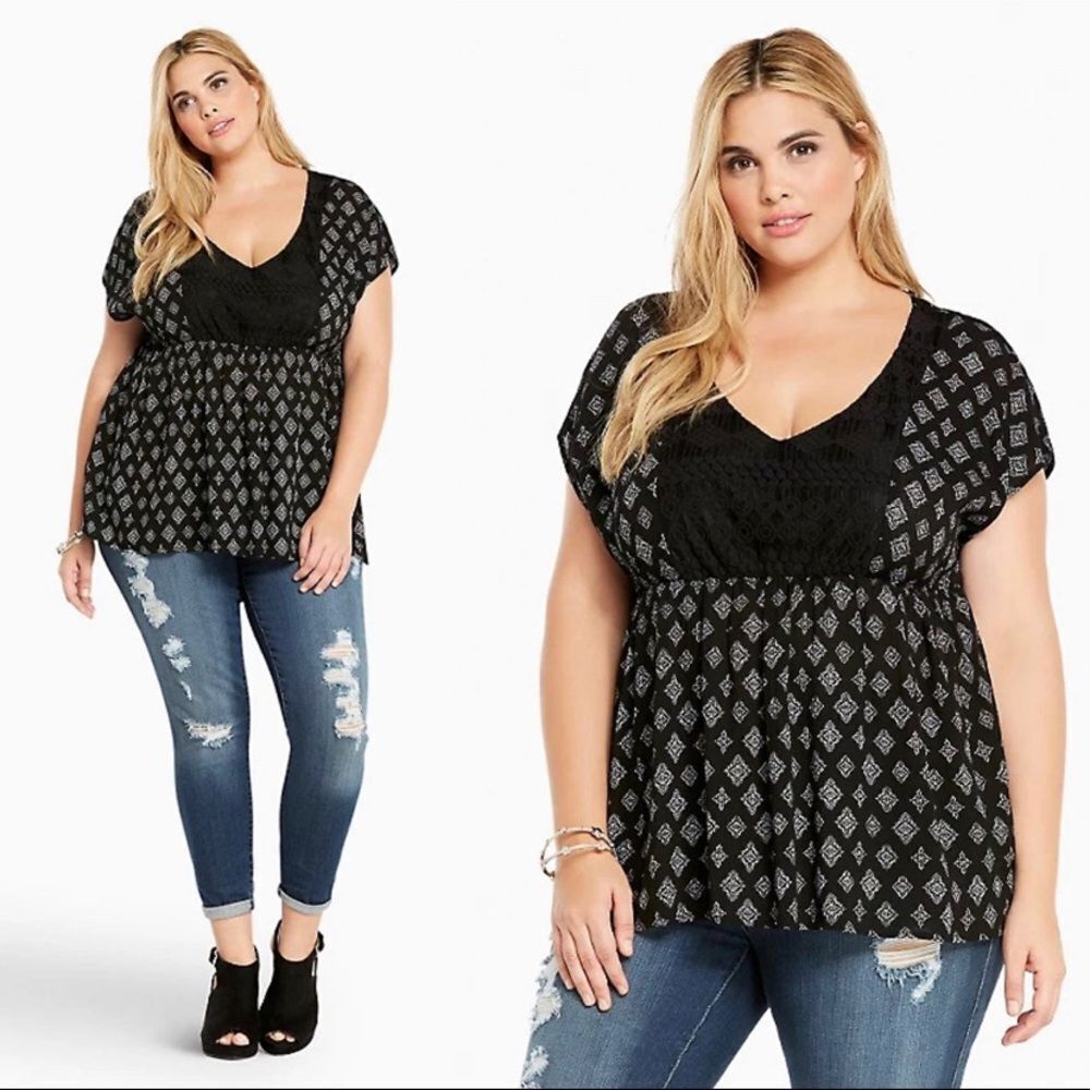 TORRID black boho‎ DIAMOND PRINT GAUZE LACE BABYDOLL TOP